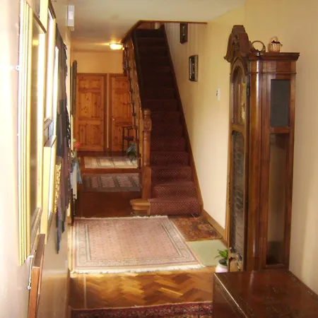An Dooneen, The Hurley Farm Bed and Breakfast