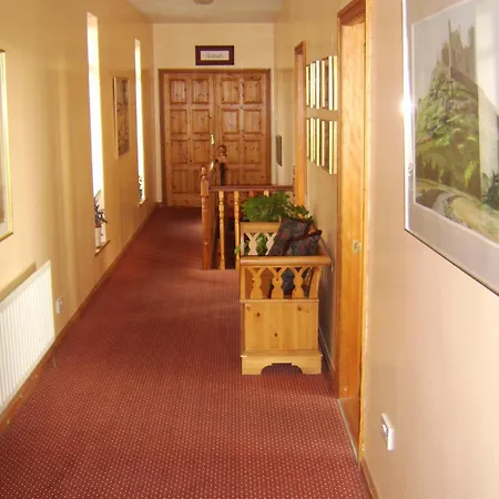An Dooneen, The Hurley Farm Bed and Breakfast 3*