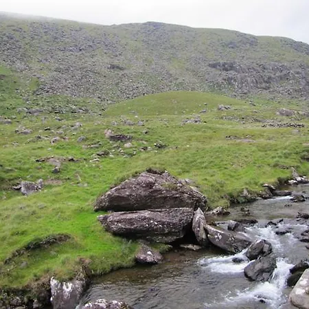 Bed and Breakfast An Dooneen, The Hurley Farm Ballydavid