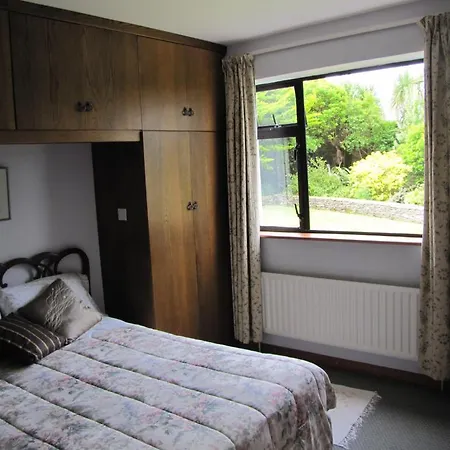 An Dooneen, The Hurley Farm Bed and Breakfast