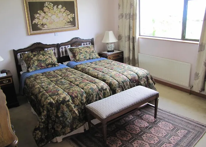 Bed & Breakfast An Dooneen, The Hurley Farm